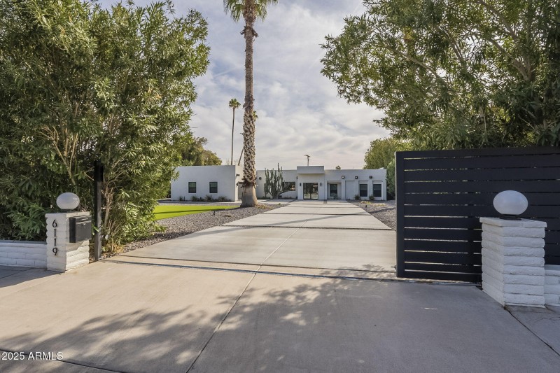 Large lot with electronic gate
