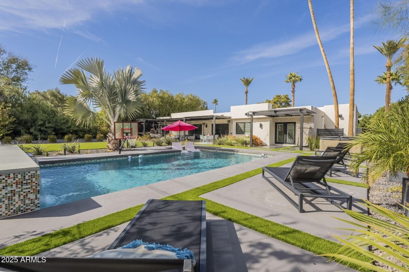 Pool area