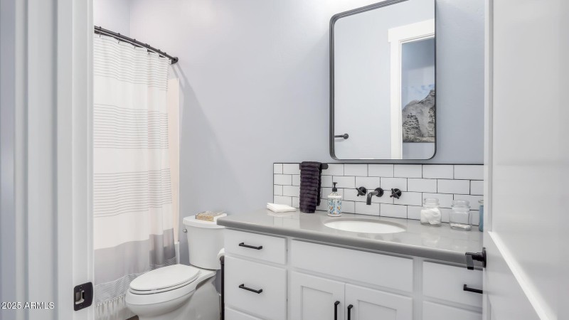 2nd Bathroom