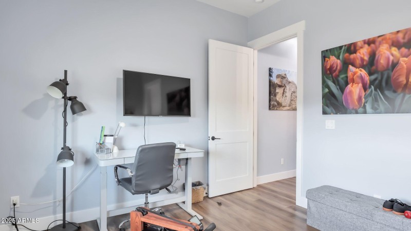 2nd bedroom