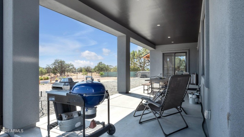 Large back patio for entertaining