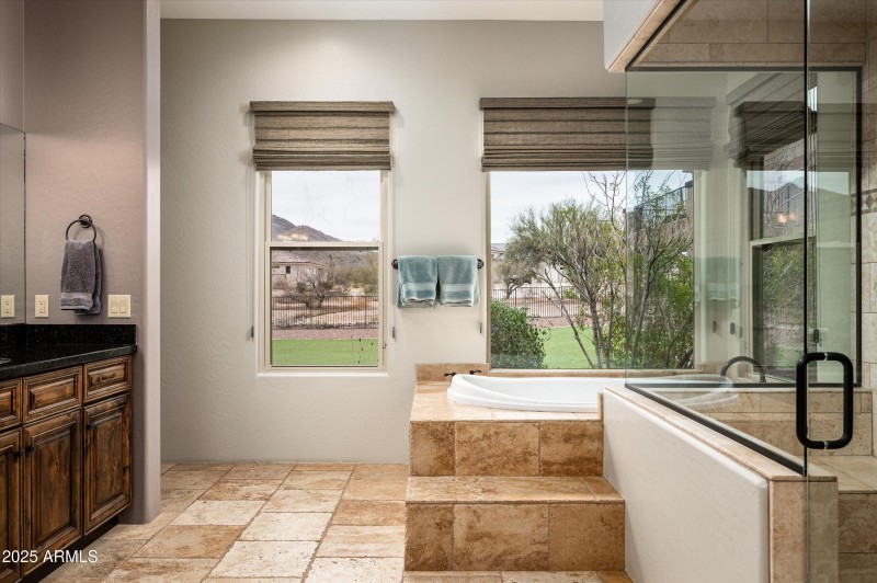25-35045N52ndPlace-25