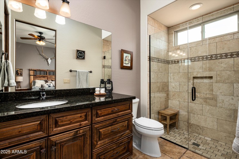 29-35045N52ndPlace-29