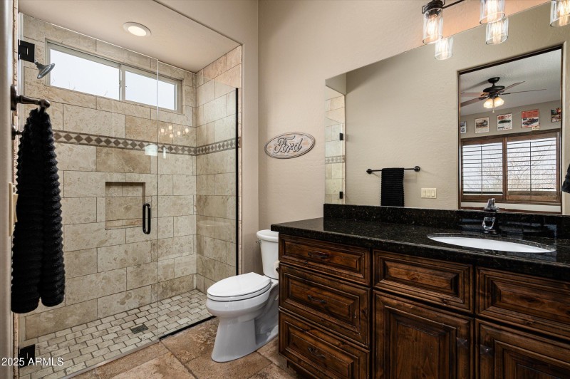 31-35045N52ndPlace-31