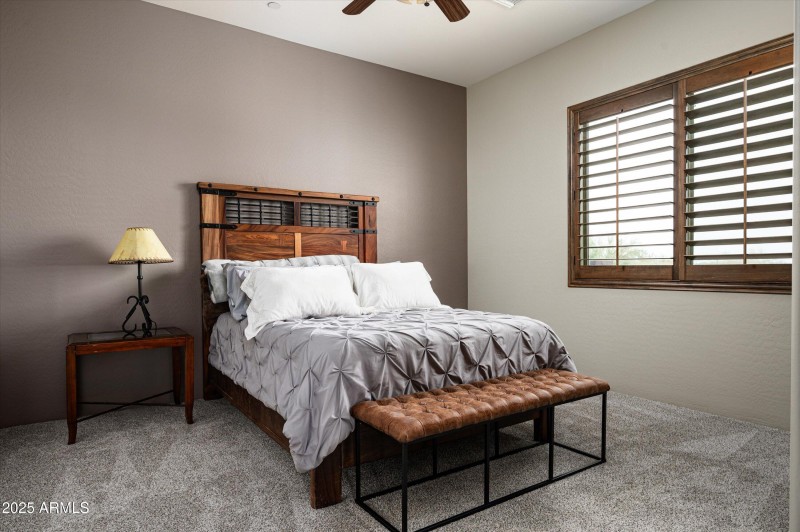 35-35045N52ndPlace-35