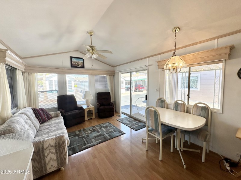 DINING NOOK