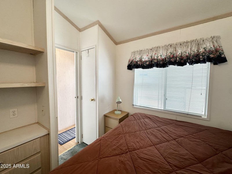 ADDITIONAL CLOSET UPON BEDROOM ENTRY