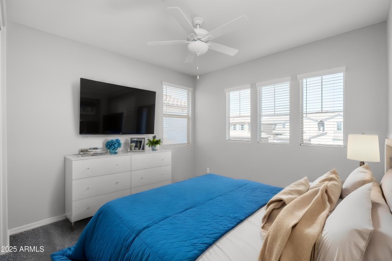 17B) BED 2 UP