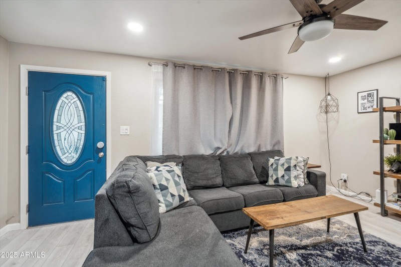 02-Living Room