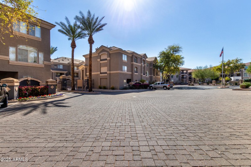 01 - Paradise Village 1068