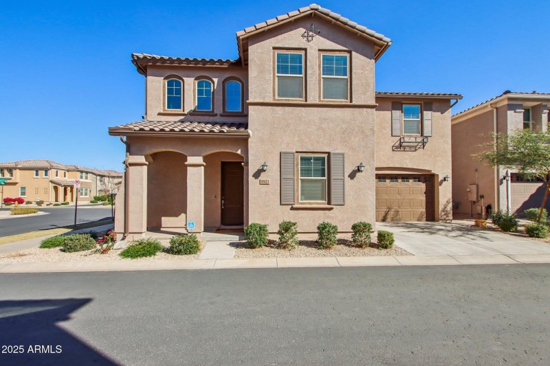 1-web-or-mls-E Texas Ave-001