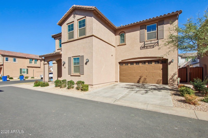 4-web-or-mls-E Texas Ave-004