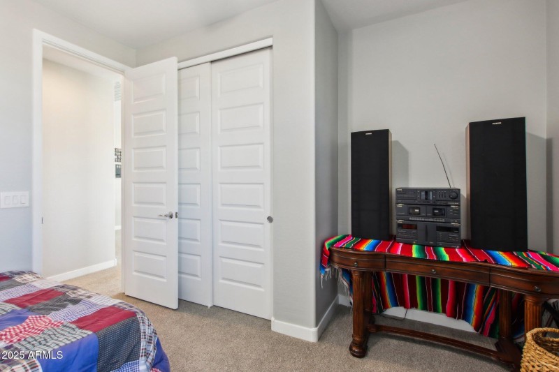 19-web-or-mls-E Texas Ave-019