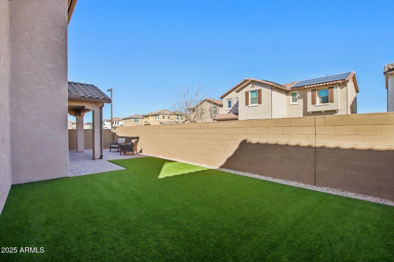 40-web-or-mls-E Texas Ave-040