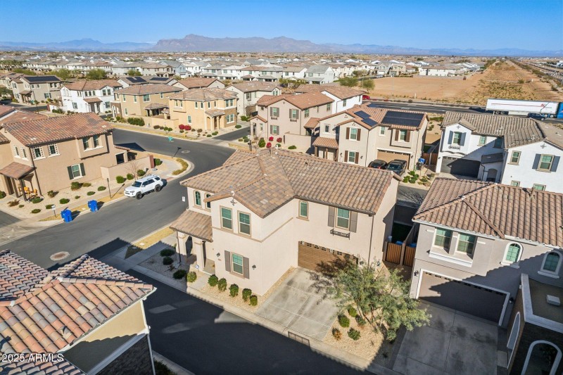 44-web-or-mls-E Texas Ave-044