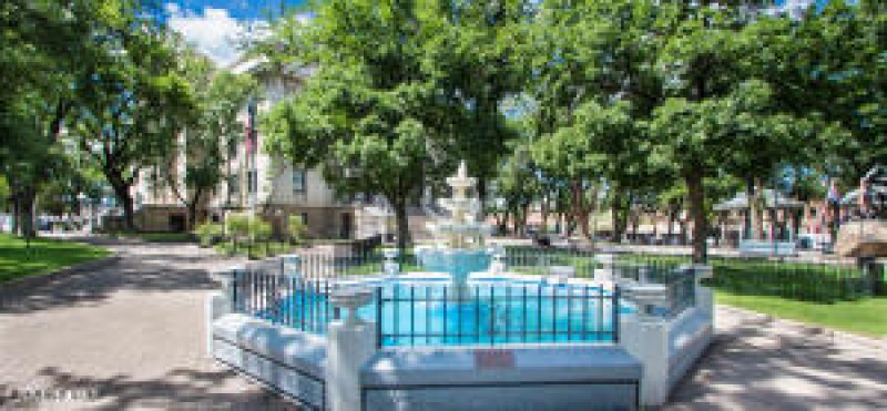 DOWNTOWN FOUNTAIN