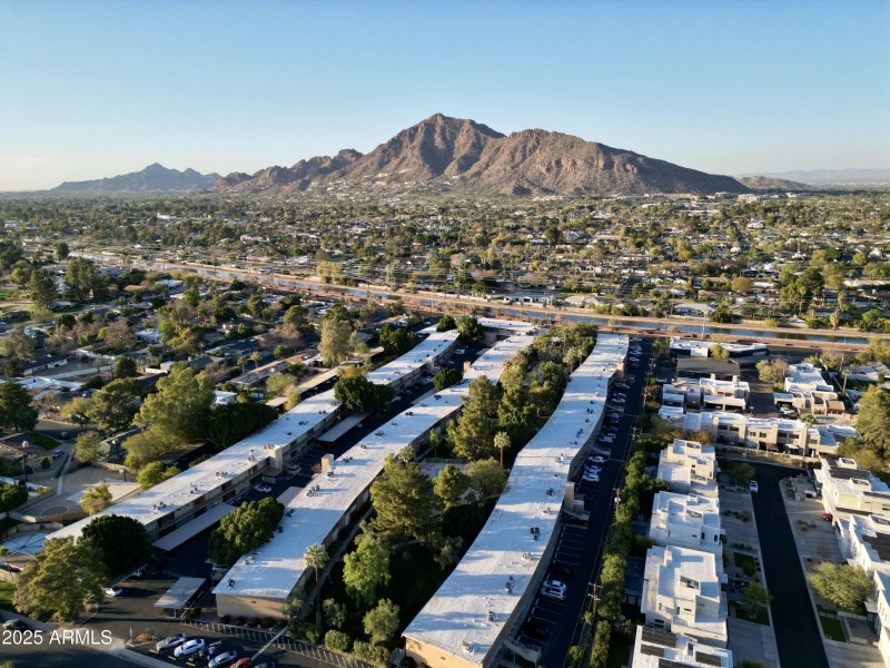 The Scottsdale Condominium