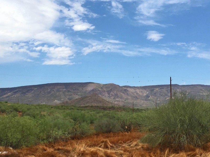 Mountain Views All Around!