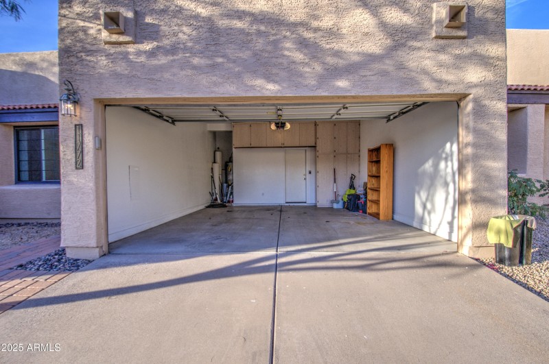 Garage 1