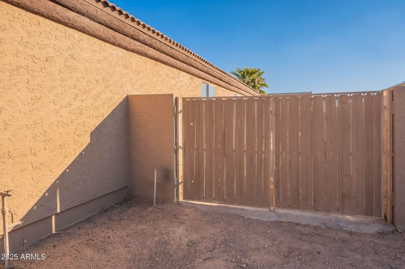 RV Gate