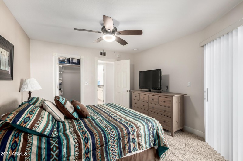 17 Bedroom