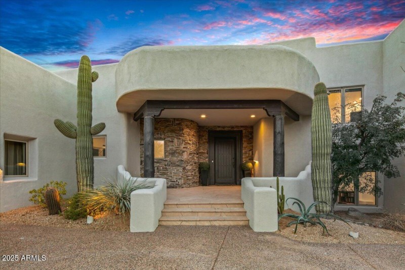 11-Front Entry Way