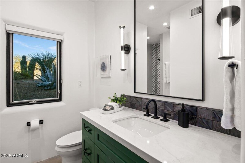 47-Ensuite Bath