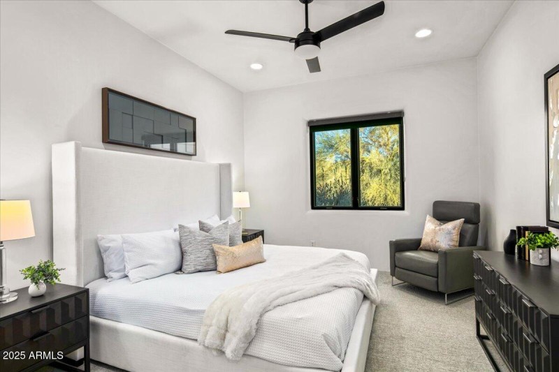 50-Guest Suite