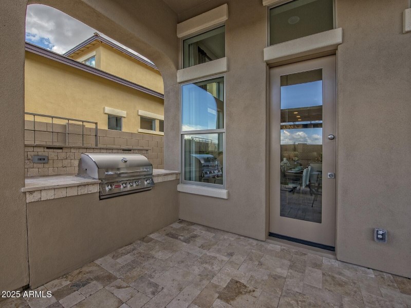 021_Covered Patio with Built-In BBQ