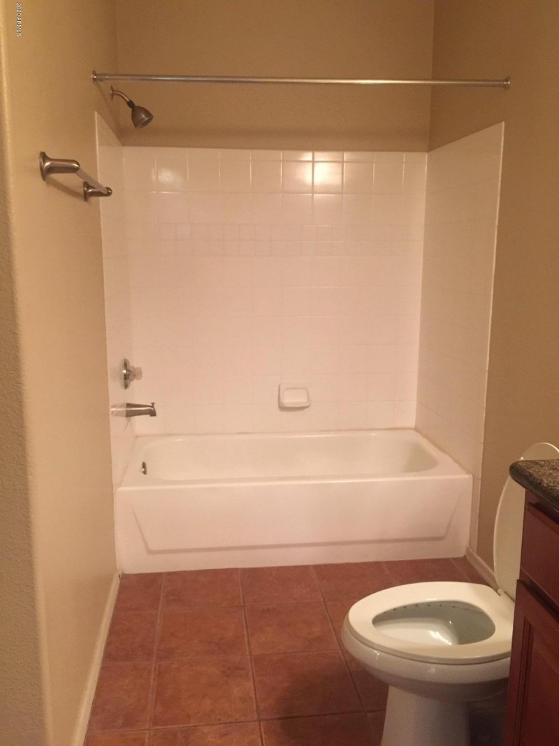 2nd Bathtub Shower