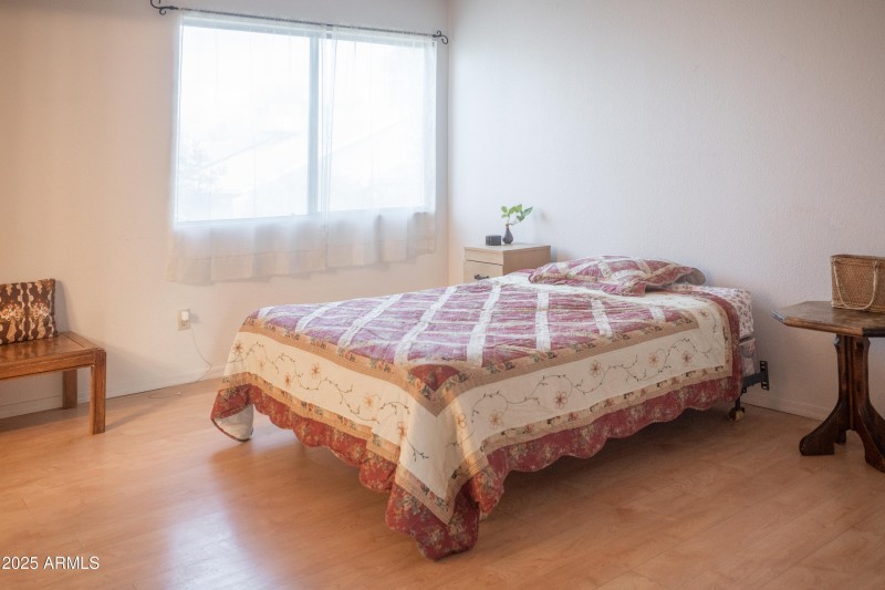 primary_bedroom-4