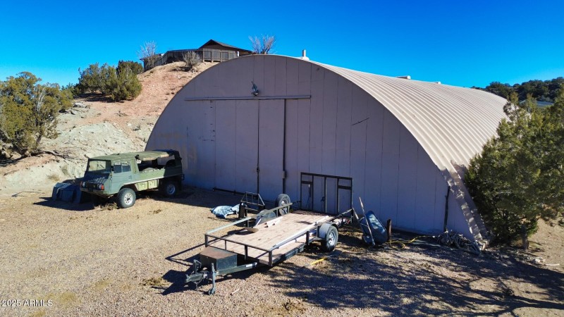 Quonset Hut/Shop