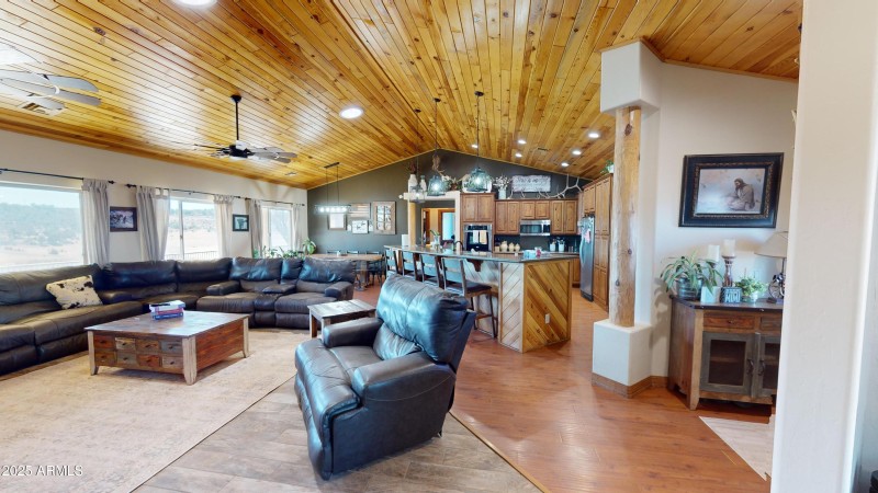 Kitchen-Living Room