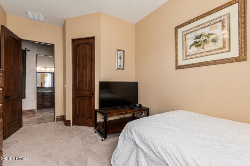 Bedroom 3 w/ Walk-in Closet