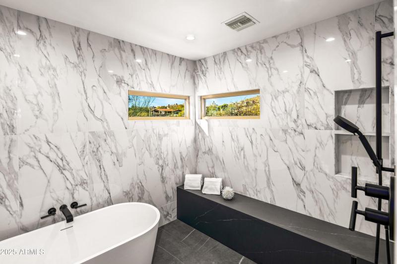 042_Wet Room Tub and Shower