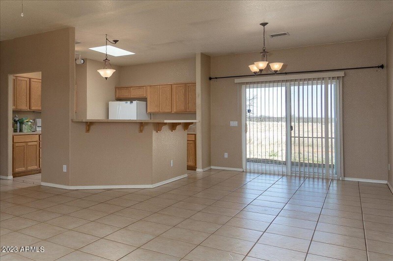 05-10193 E Windtalker Rd -April 06, 2023