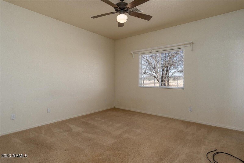 09-10193 E Windtalker Rd -April 06, 2023