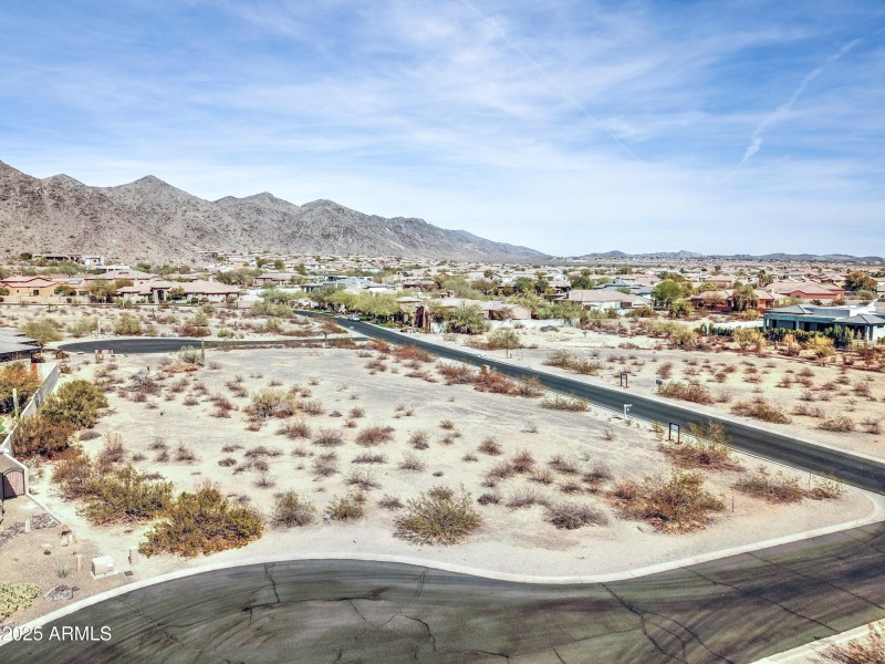 3204 W. Redwood Ln, lot 63-4