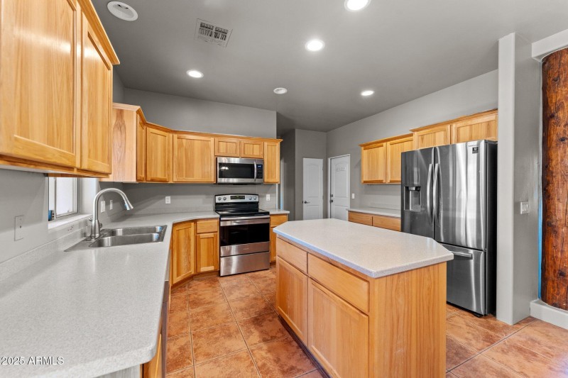 Kitchen (1)