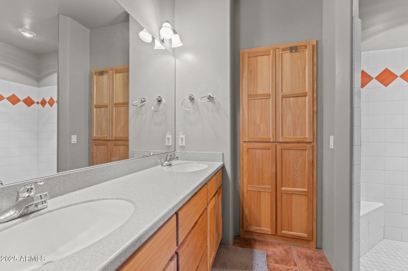 Master Bath (1)