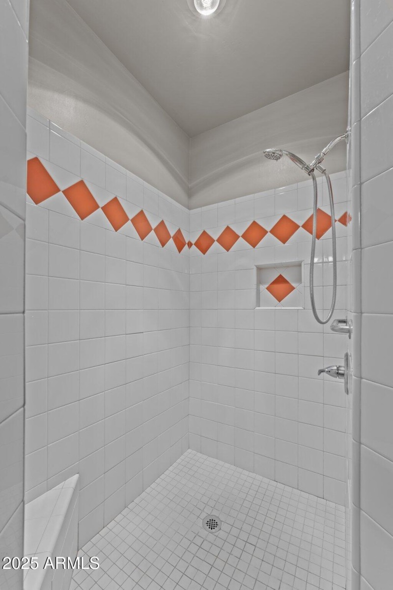 Master Bath (2)