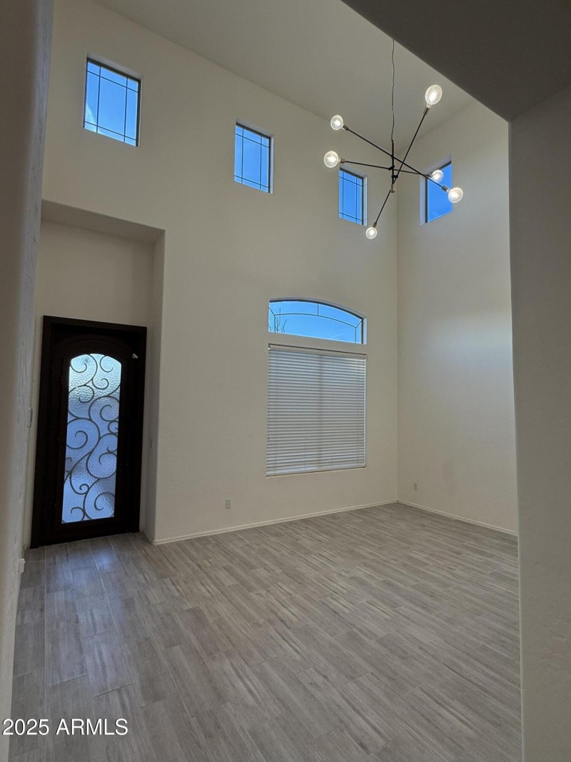 Very High Ceiling Great Room