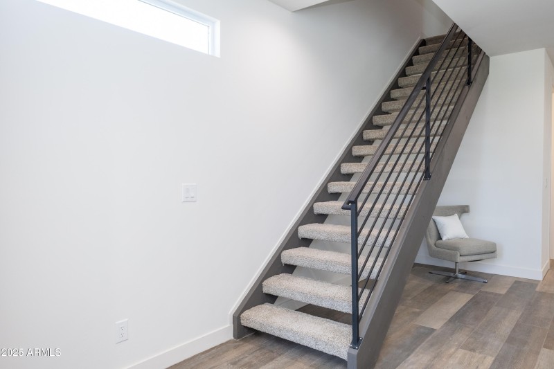 476 S Soho Ln-49