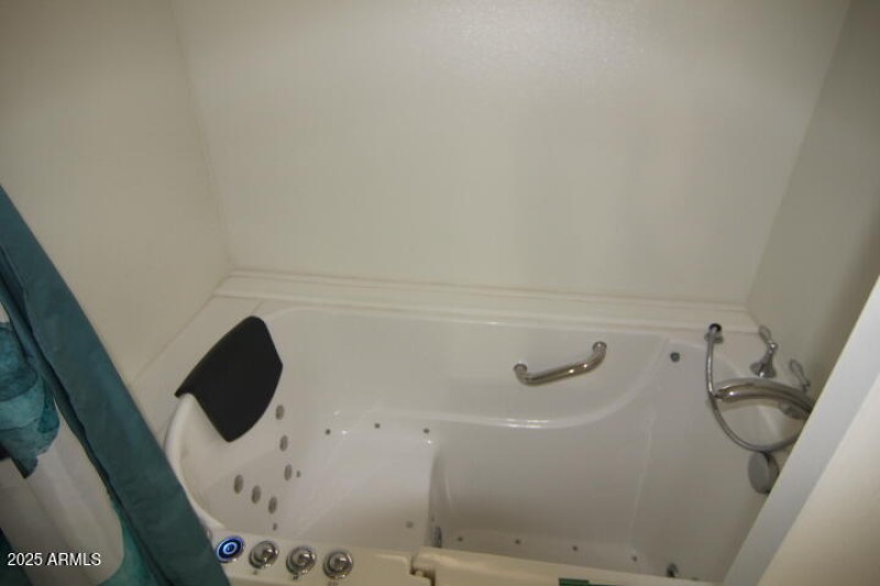 Walk In Jetted Tub Primary Bath