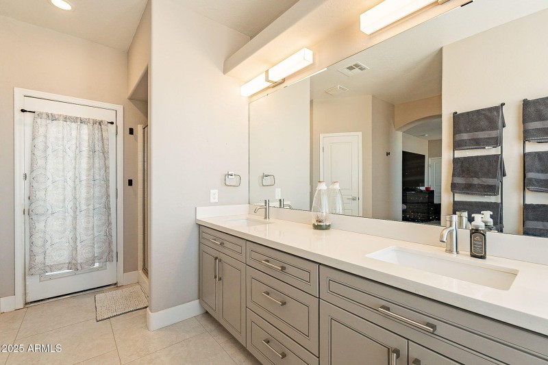 33-web-or-mls-244th-33