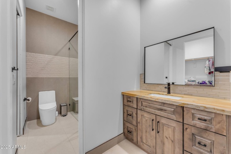 beed 3 bath