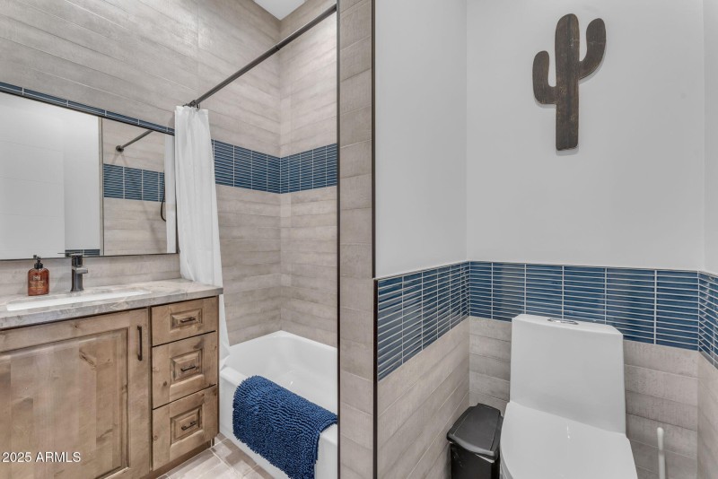 Bed 4 bath