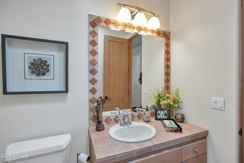 Guest bath 2