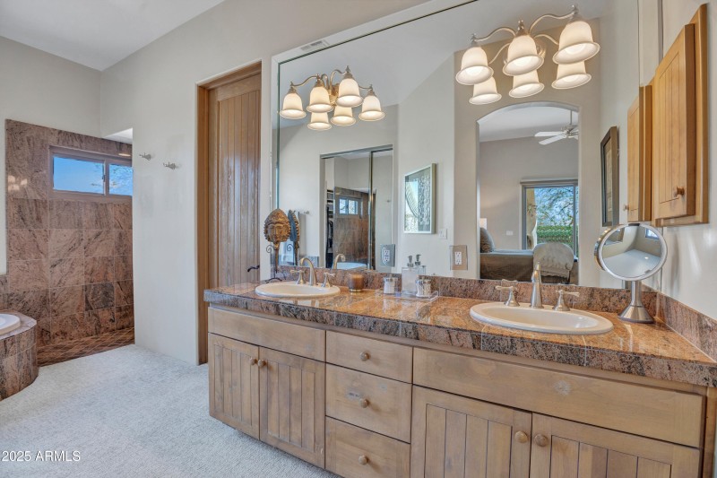 Primary bath