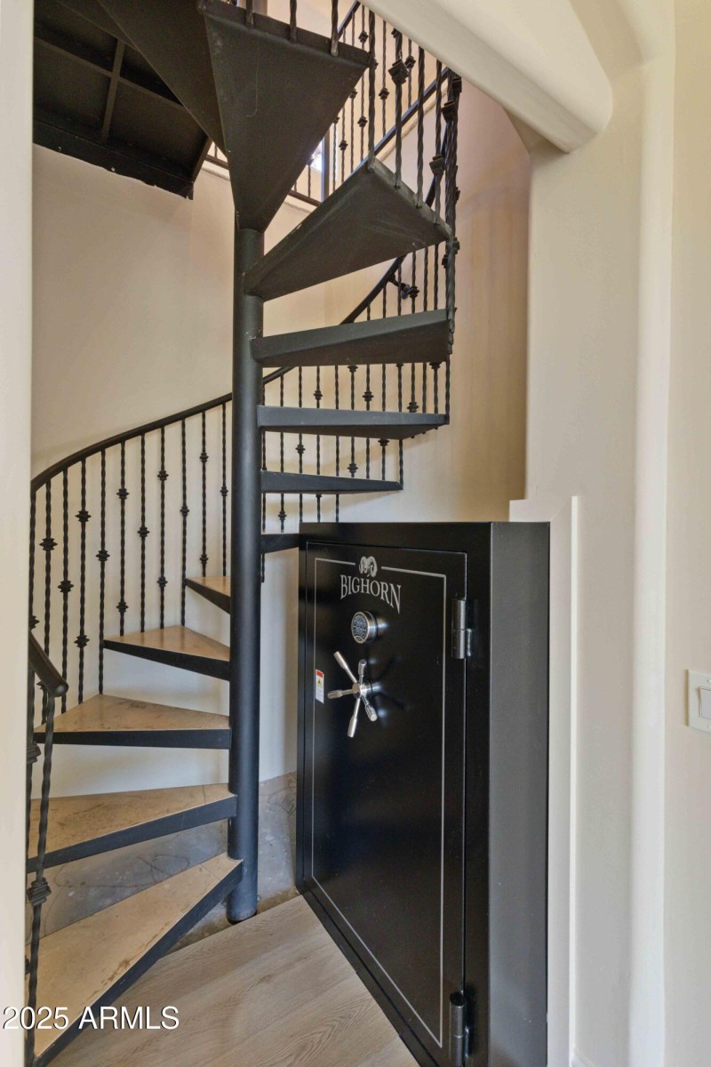 Surprise 'Library/Loft'